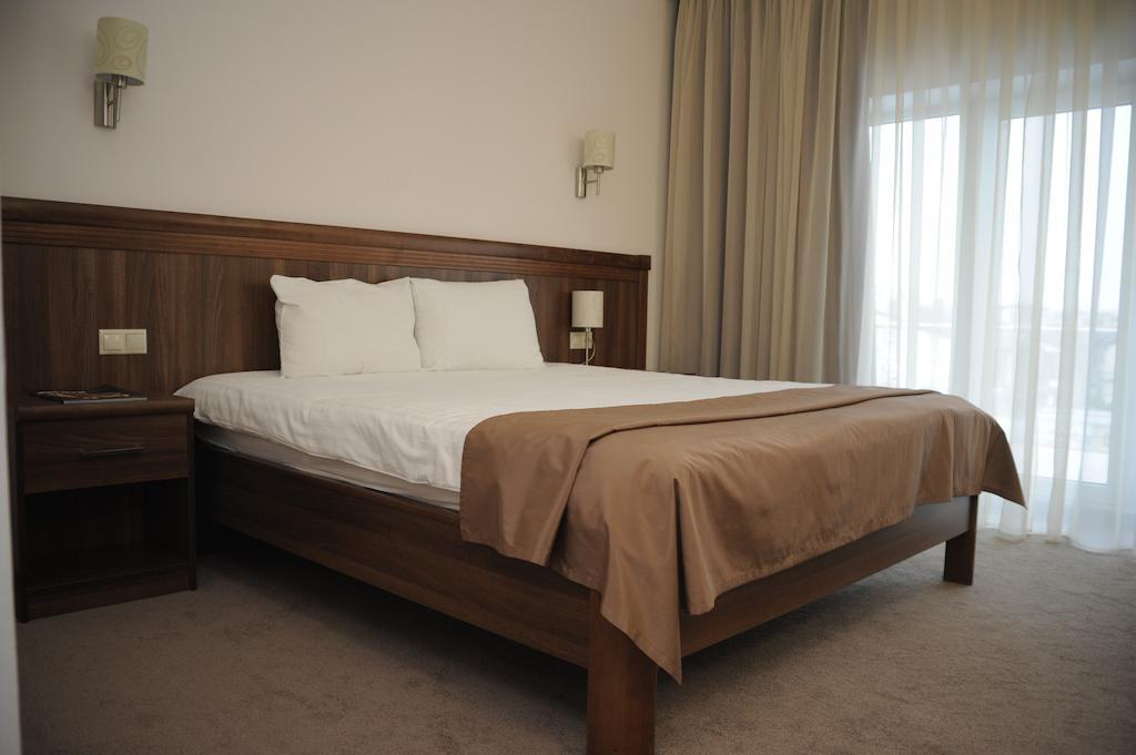 Porto Riva Hotel Zaporizhia Værelse billede