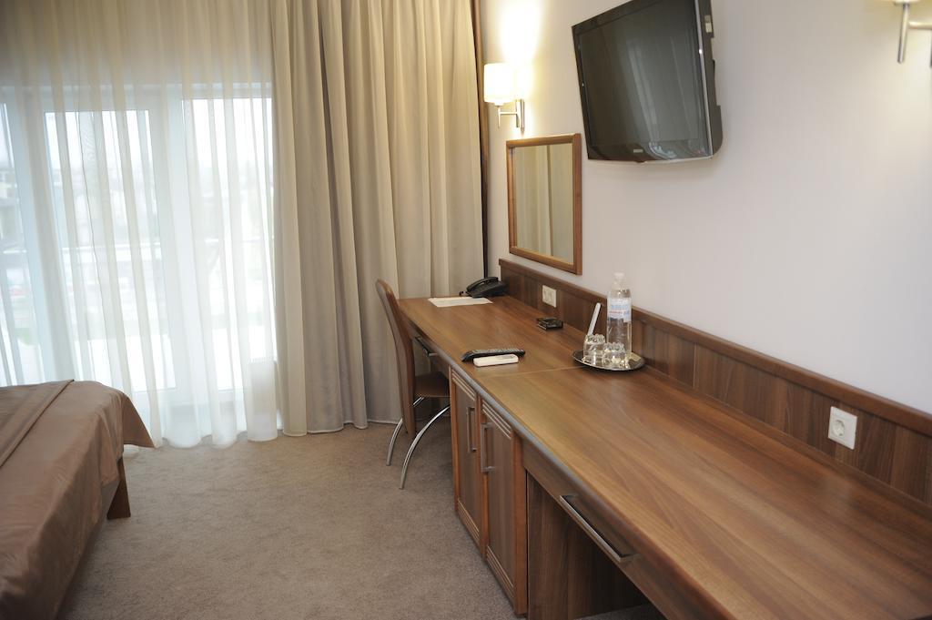 Porto Riva Hotel Zaporizhia Værelse billede