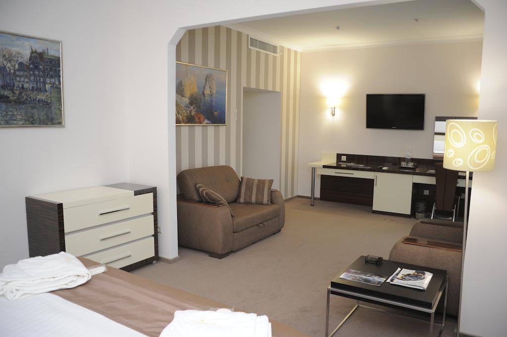 Porto Riva Hotel Zaporizhia Værelse billede