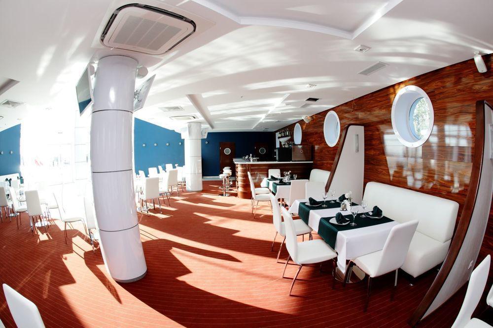 Porto Riva Hotel Zaporizhia Eksteriør billede